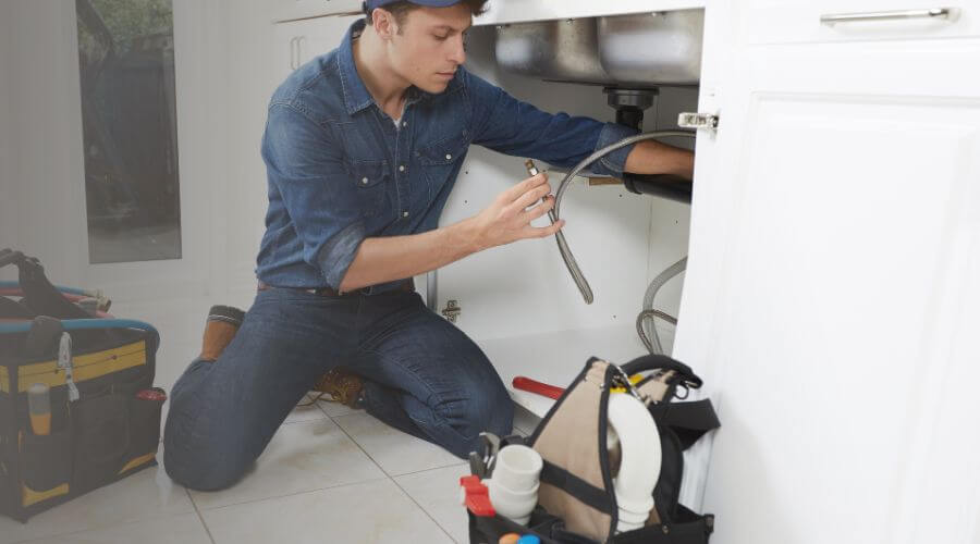 Expert burst pipe repair services in Goldthwaite, TX